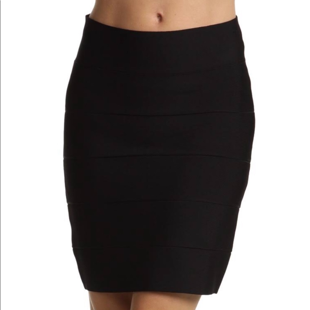 Black classic bcbg power skirt.